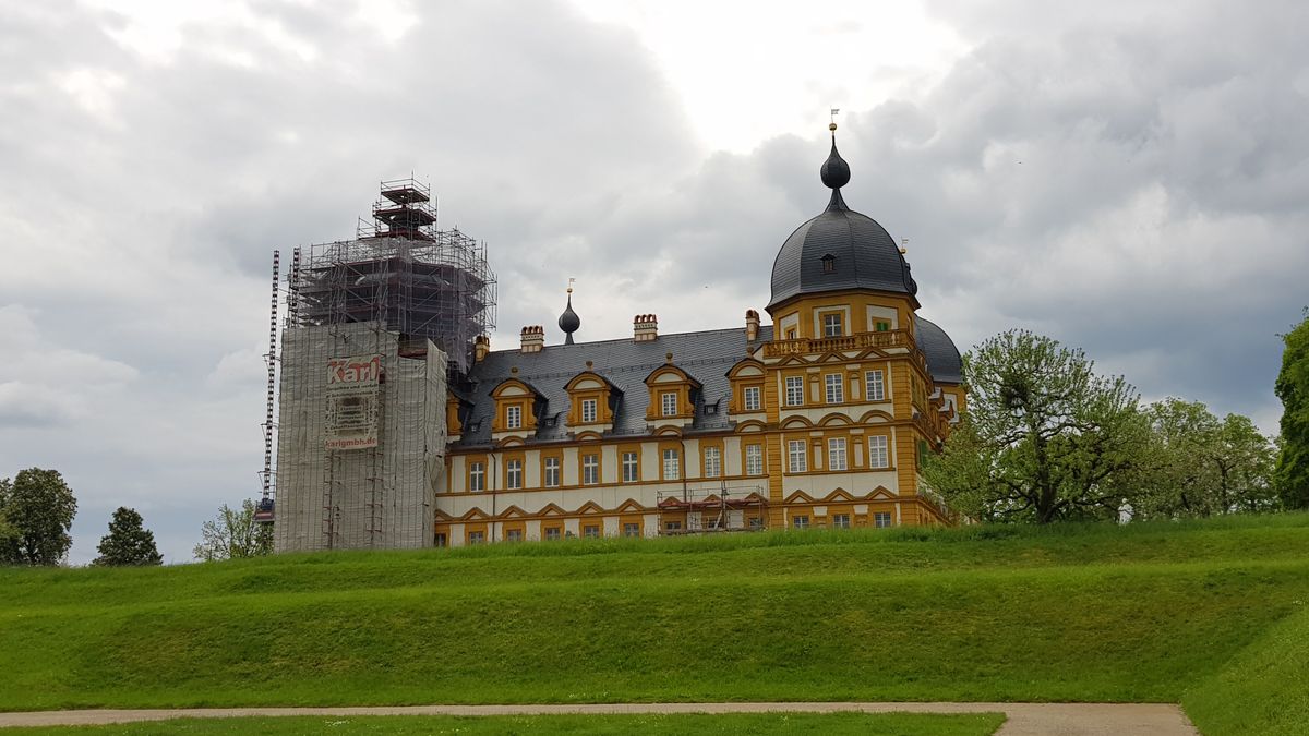 -1- Schloss Seehof