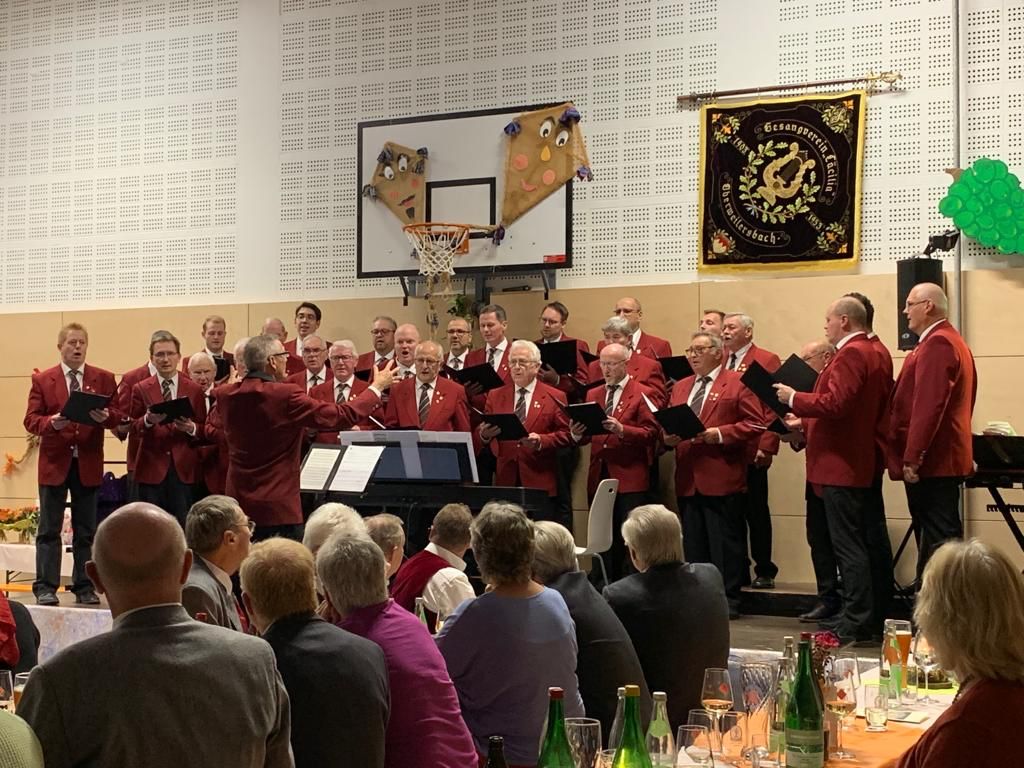 -2- Während unseres Auftritts