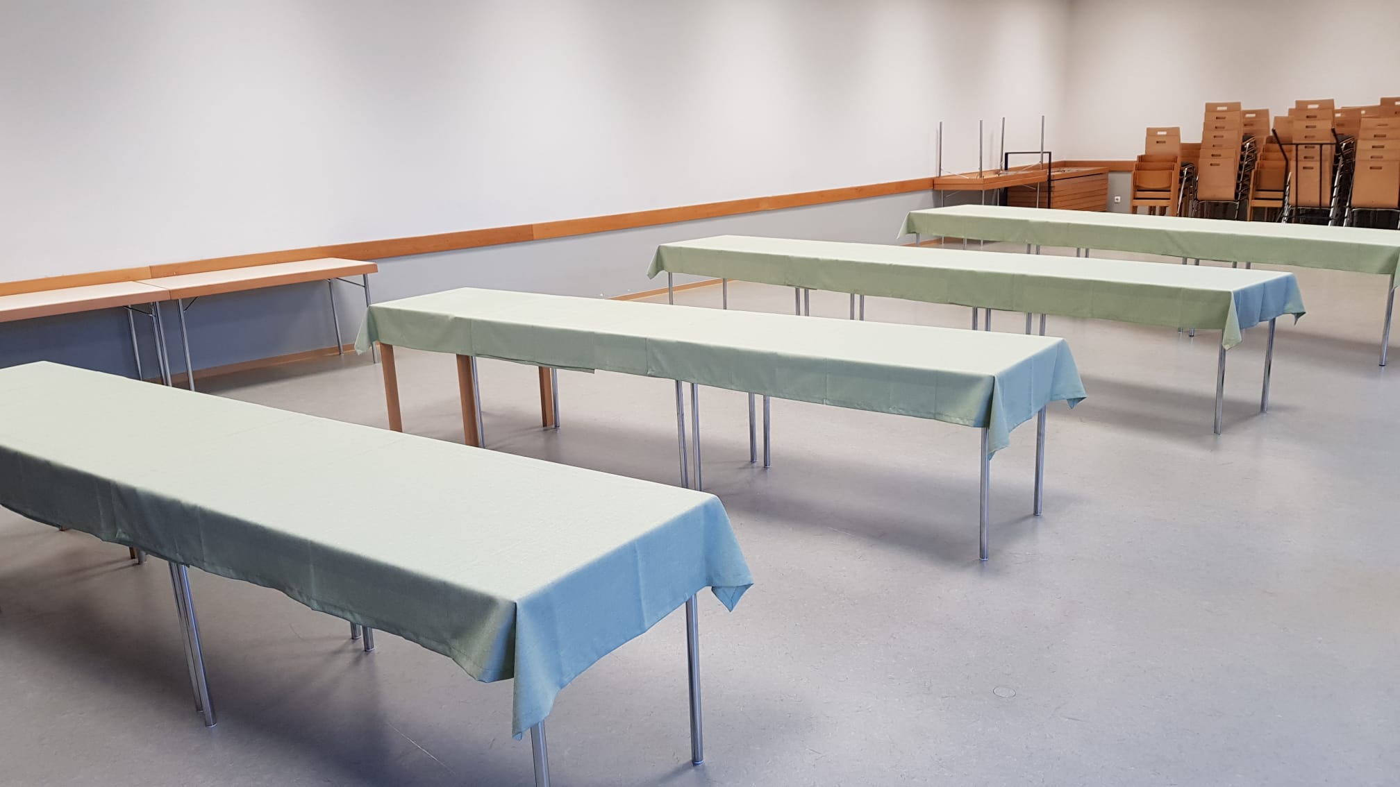 -4- Die neuen Tischdecken