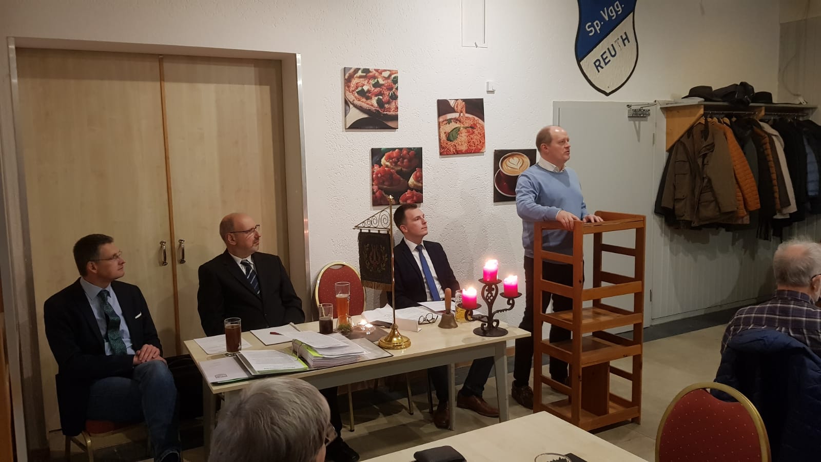 -1- 1. Vorstand Michael Schuster