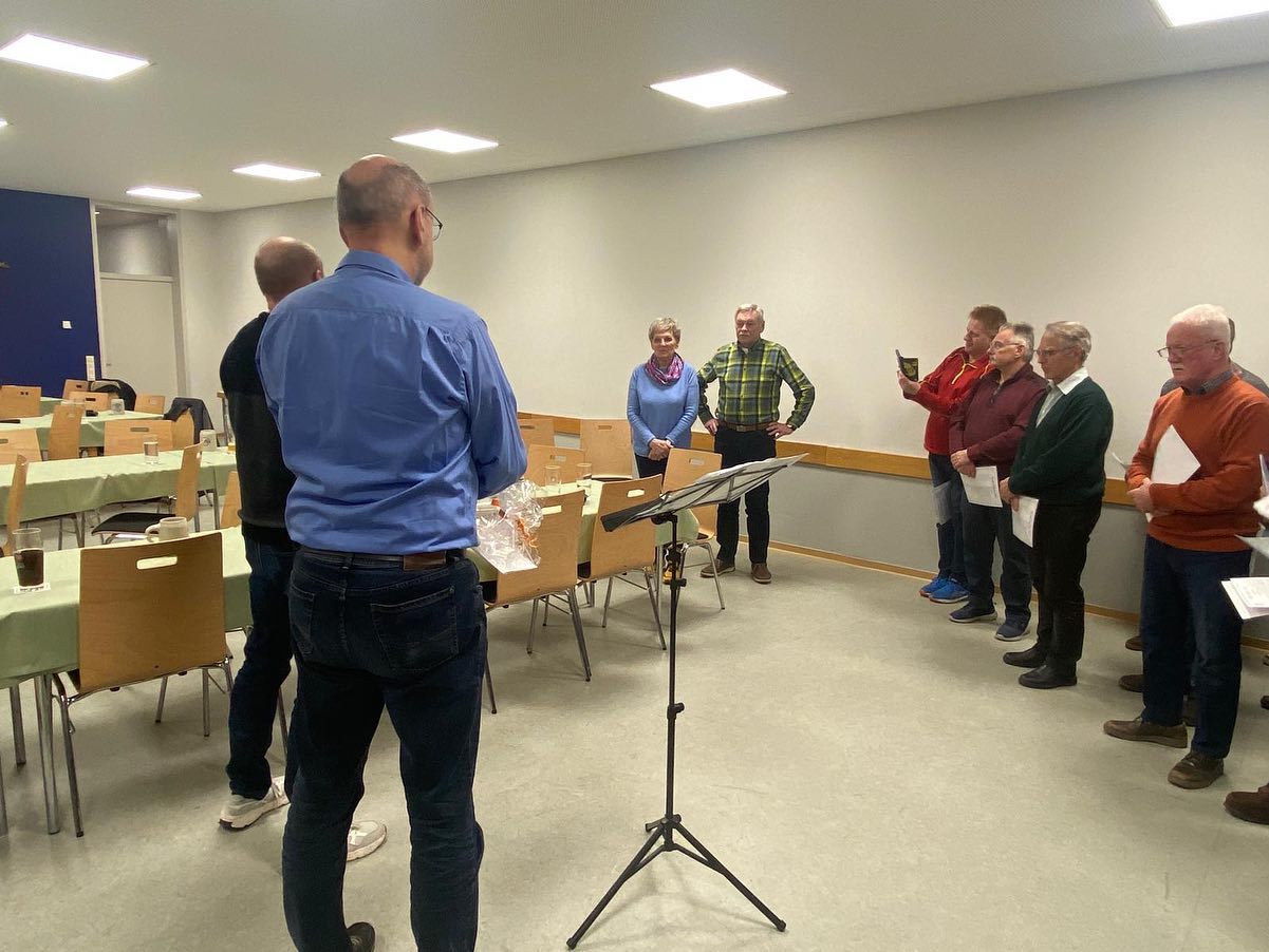 -4- Gratulationsrede von 1. Vorstand Michael Schuster und Schriftführer Peter Knorr